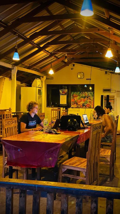 Trinco Star Cabana Trincomalee Exterior foto