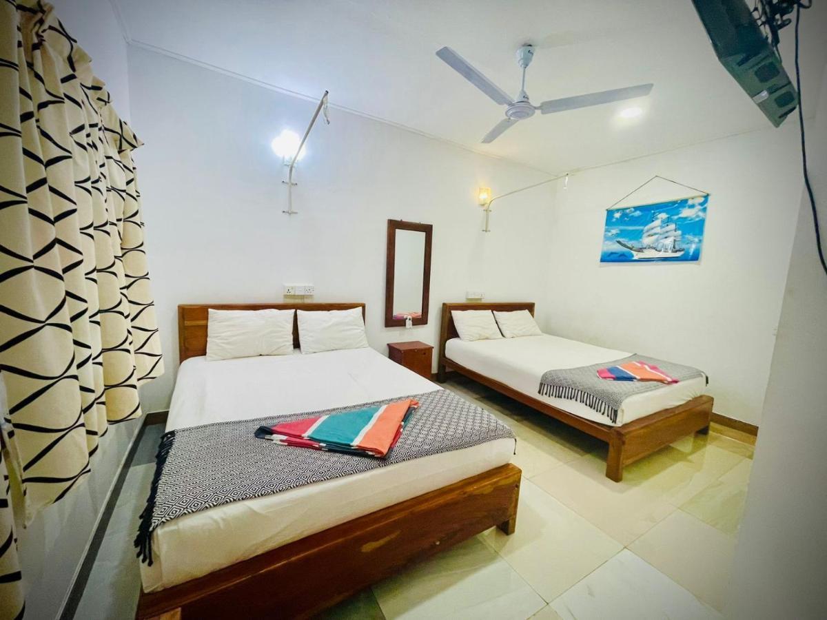 Trinco Star Cabana Trincomalee Exterior foto
